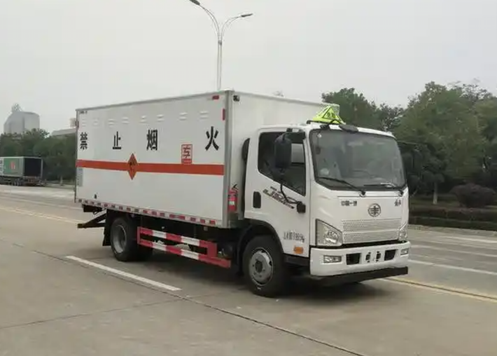 伽师爆破器材运输车可以上高速吗？